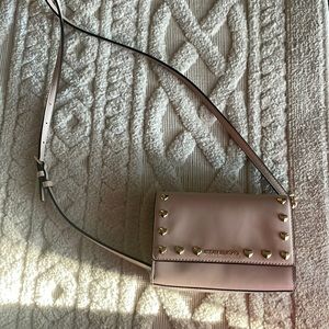 (Price Firm) Michael Kors Pink Heart Crossbody